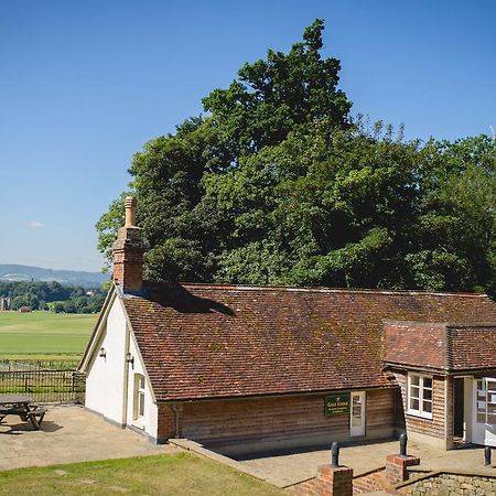 Cowdray Lodge Мидхерст Экстерьер фото