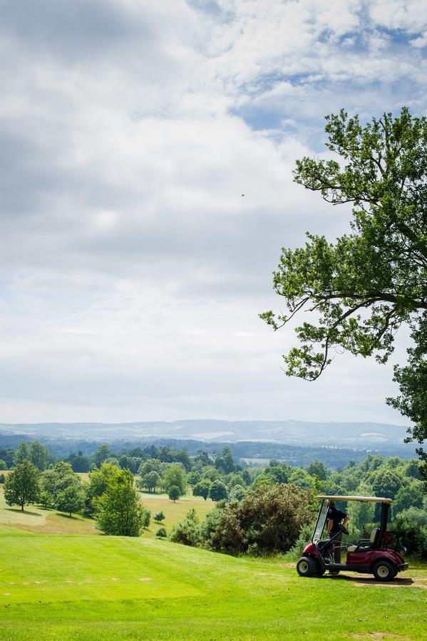 Cowdray Lodge Мидхерст Экстерьер фото